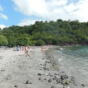  Hébergement de vacances - Type F3 - De Petite Anse Guadeloupe